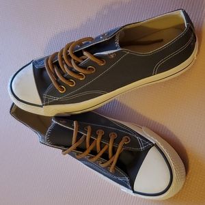 New Airwalk Dark Gray Men's Size 6.5